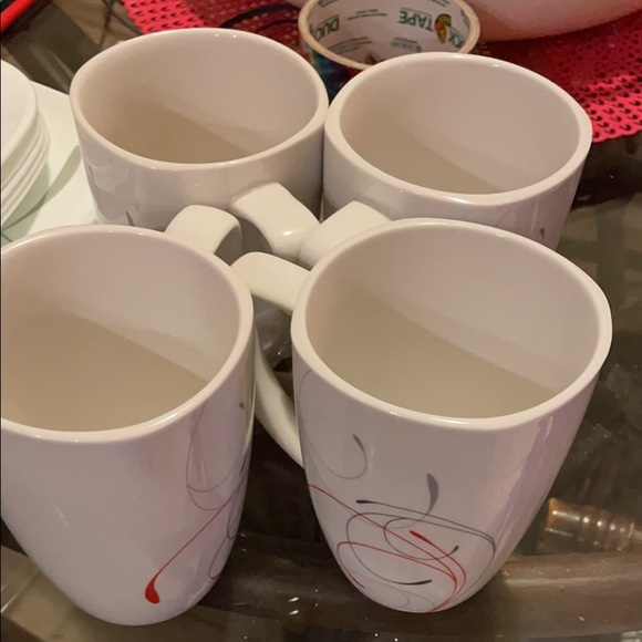 Dinnerware - Picture 1 of 3